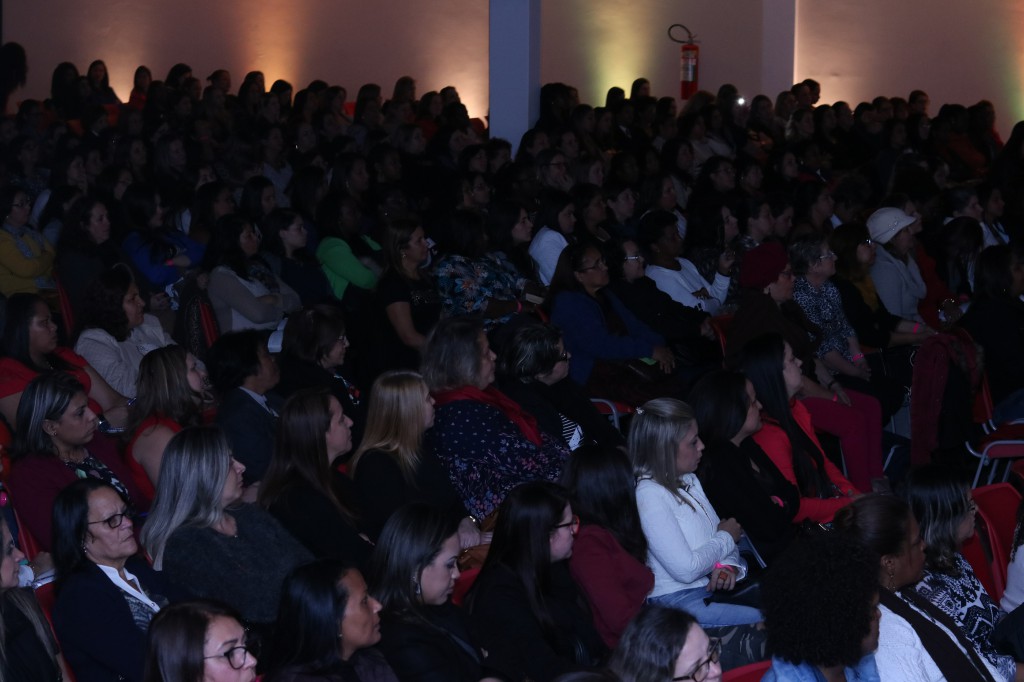 Conferencia MUSA 2017 - Mulheres Semeando Avivamento - Camila Barros